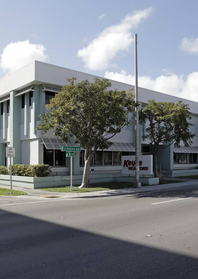 Fort Lauderdale, FL - E. Sunrise Blvd